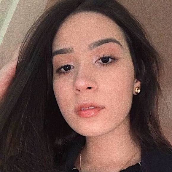 Meet your Posher, Maria - Picture 1 of 1